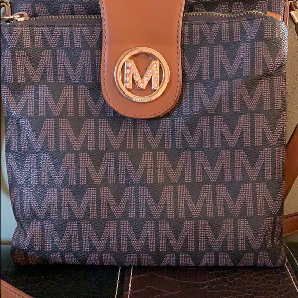 SOLD - Picture 2 of 7